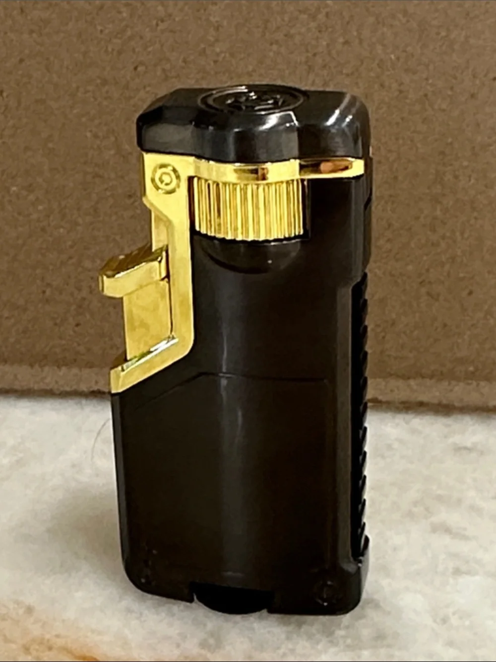 N/A sleek black